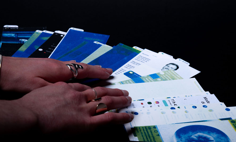 Image des cartes individuelles au format téléphone qui permettent de suivre l'histoire.